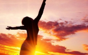 Chỉ cần vẩy tay – sống thọ chẳng bệnh gì