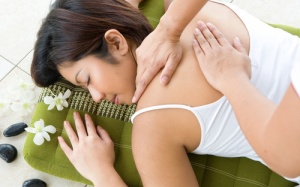 Massage cổ - Coi chừng đột quỵ!