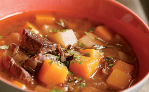 Thịt bò hầm kiểu Hà Lan - món ngon ấm bụng mùa Đông