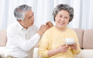 Những loại trà thảo dược tốt cho sức khỏe người cao tuổi