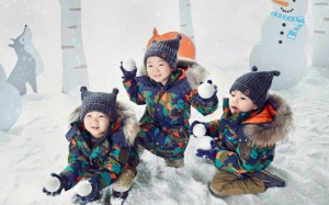 Mẹo phối đồ Đông giúp bé không bị lạnh