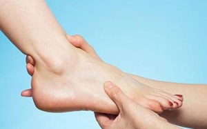 Đau gót chân và bàn chân chữa thế nào?