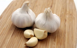 Mẹo sử dụng tỏi để bớt lạnh trong mùa Đông