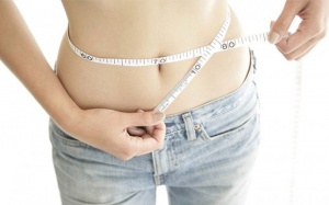 Tự chế đồ uống giúp cô nàng công sở giảm mỡ bụng hiệu quả