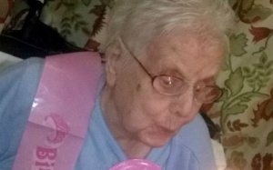 Cụ bà 105 tuổi chia sẻ bí quyết sống thọ