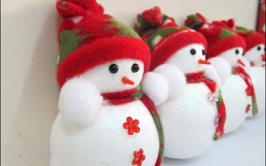 Video: Hướng dẫn làm người tuyết cực dễ thương trang trí Giáng sinh