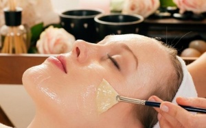 Mặt nạ từ trứng có thực sự giúp trị mụn trứng cá?