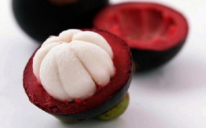 Bà bầu có nên ăn măng cụt?