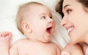 Mẹ bị viêm gan B, sinh con có bị lây nhiễm không?