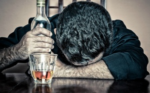 Viêm xơ gan do rượu bia: Điều trị thế nào để khỏi phải ghép gan?