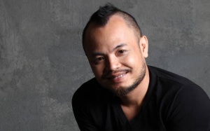 Trần Lập: “Mọi người đừng ngạc nhiên khi tôi ngồi xe lăn hát”