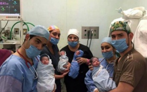 Ca sinh tư đầu tiên thế giới năm 2016