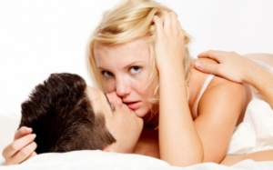 “Yêu” nhiều già nhanh