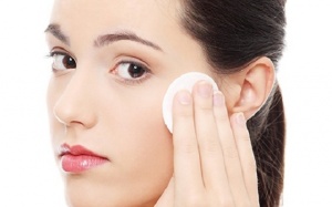 Cách trị làn da khô mốc để trang điểm không thành thảm họa