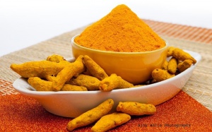 Những ai không nên ăn nghệ, bột nghệ?