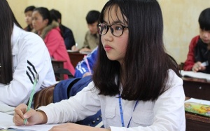 Ước mơ trở thành bác sỹ của cô bé xương thủy tinh