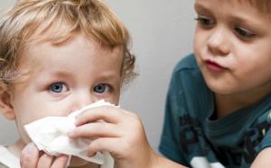 Giúp trẻ tránh xa virus cúm mùa khi thời tiết ẩm ướt