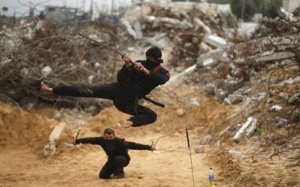 Nhật Bản tuyển dụng… ninja, trả lương hậu hĩnh