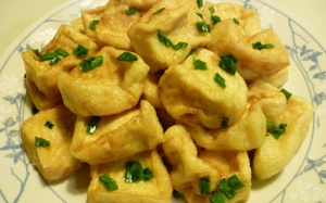 Ăn đậu phụ tẩm hành dễ mắc sỏi thận?