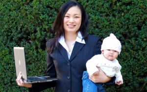 Cách duy trì sữa cho con bú khi mẹ đi làm trở lại