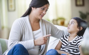 Phụ huynh trực thăng: Hãy dừng kiểm soát con trẻ