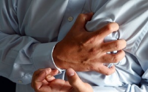 Đau ngực có phải mắc bệnh tim?