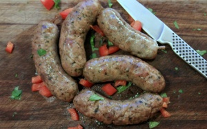 Mách mẹ làm xúc xích kiểu Ý không sợ chất bảo quản