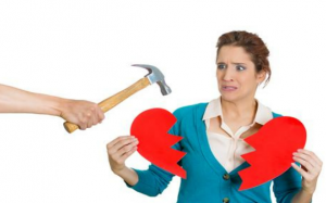 Những thói quen vô tình làm “tổn thương” trái tim