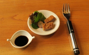 Chiếc dĩa kỳ lạ giúp kích thích vị giác, thêm hương vị cho món ăn