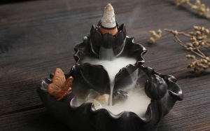 Đốt trầm hương vừa thơm nhà lại giúp chữa bệnh