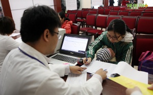 Ngày 7/4, thêm 3.000 liều vaccine Pentaxim được đăng ký online