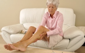 Chuột rút ở người già: Đừng lơ là mà nguy!