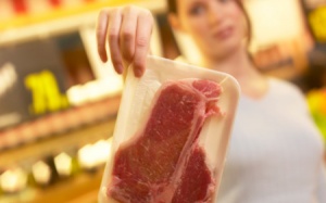 Thịt đỏ gây hại gì cho phụ nữ tiền mãn kinh?