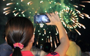 Sài Gòn rực rỡ pháo hoa ngày Thống nhất