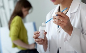 Có cần phải làm xét nghiệm cổ tử cung mỗi năm?