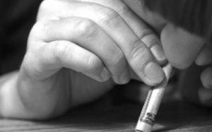 Liệu pháp cắt cơn nghiện tại nhà bằng thảo dược và thuốc