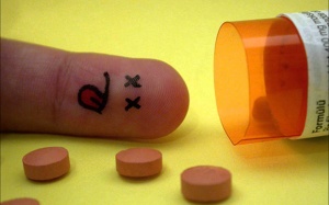 Lưu ý tác dụng phụ khi dùng TPCN với thuốc chữa bệnh