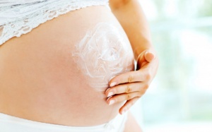Một số biện pháp tự nhiên chống rạn da cho mẹ bầu