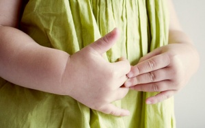 Trẻ đau bụng dữ dội: Cần nghĩ ngay đến viêm ruột thừa