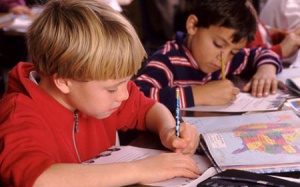 Thuận tay trái giỏi toán hơn người khác