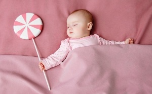 Muốn bé ngon giấc mùa hè – mẹ cần làm ngay những điều này