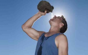 5 điều bạn không nên làm khi bị mất nước