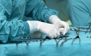 U xơ tử cung: Phẫu thuật cắt bỏ tử cung không phải là giải pháp duy nhất!