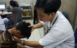 Viêm màng não gia tăng, dấu hiệu cần đưa trẻ đi khám ngay