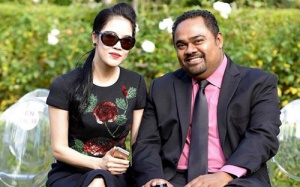 Thu Phương: 'Dũng Taylor vẫn đeo đuổi, cầu hôn tôi mỗi ngày'