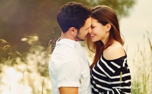 Đàn ông bất hạnh sống khoẻ hơn phụ nữ hạnh phúc?