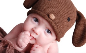 Trẻ mút tay rước ngay bệnh vào người!