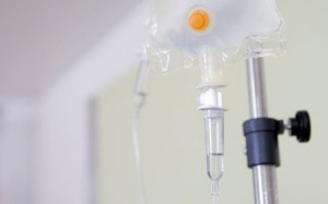 Cô gái 20 tuổi tử vong sau khi được truyền dịch