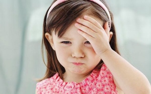 Trẻ bị đau nửa đầu: Cẩn thận con bị thiếu hụt vitamin
