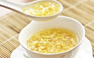 2 món chè đậu xanh mát ruột ngày hè